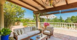 Villa for sale in Benahavis