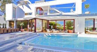 Exceptional seven bedroom villa for sale in Nueva Andalucia.