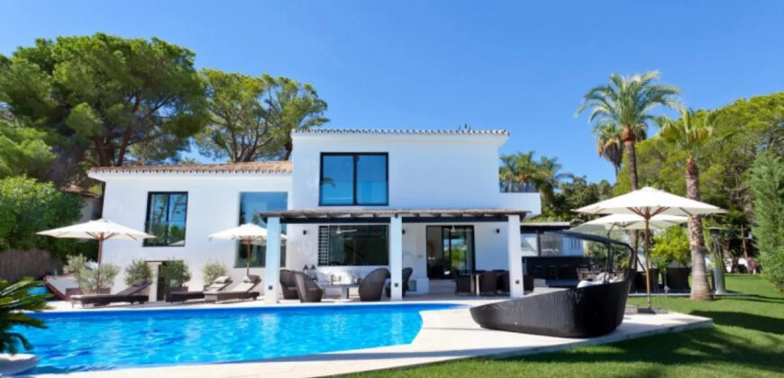 Modern 5 bedroom Villa in Nueva Andalucia