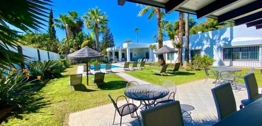 10 bedroom Villa in Nagueles, Marbella