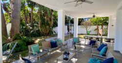 10 bedroom Villa in Nagueles, Marbella