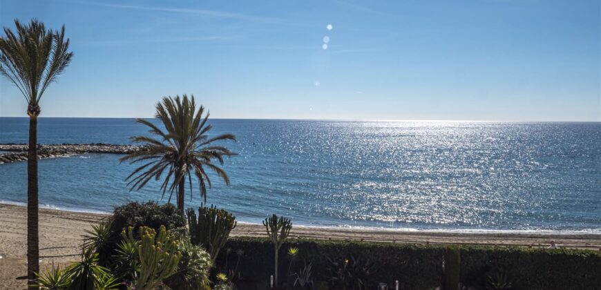 Front line beach apartment in Puerto Banus