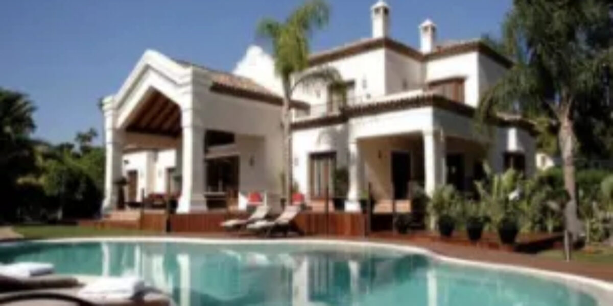 Stunning 6 Bedroom Villa Front Line Golf