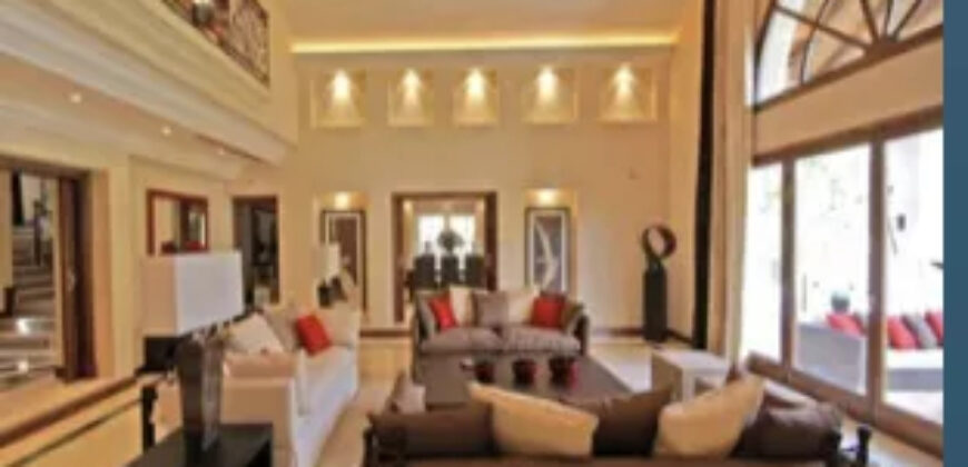 Stunning 6 Bedroom Villa Front Line Golf