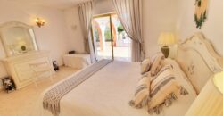 Charming large 4 bedroom villa in Las Brisas with panoramic views of La Concha