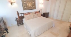 Charming large 4 bedroom villa in Las Brisas with panoramic views of La Concha