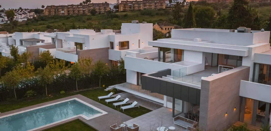 King’s Hills, Nine luxury Villas in El Paraiso