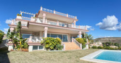 Spacious 8 bedroom villa with panoramic spectacular views of the Mediterranean