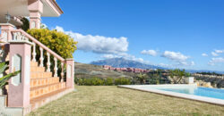 Spacious 8 bedroom villa with panoramic spectacular views of the Mediterranean