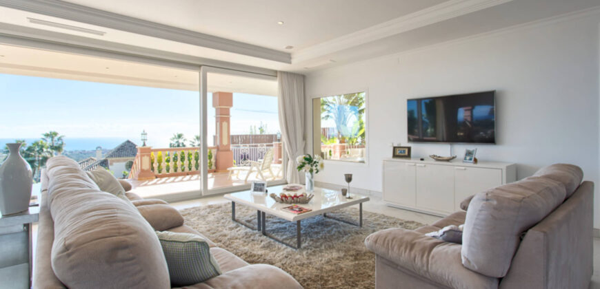 Spacious 8 bedroom villa with panoramic spectacular views of the Mediterranean