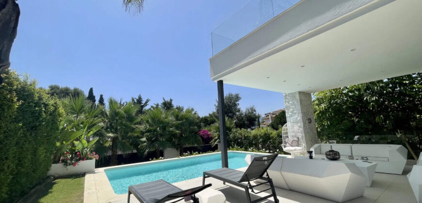 Indulge in the epitome of luxury and tranquility at our remarkable 6-bedroom Holiday Rental Villa.