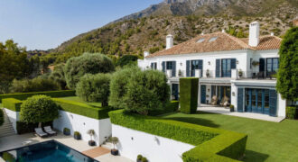 Elegant luxury villa located in the most exclusive area of Marbella