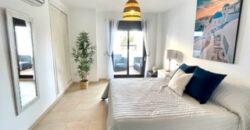 Spacious 2-Bed Apartment Steps from Aloha’s Vibrant Scene and Moments from Puerto Banus