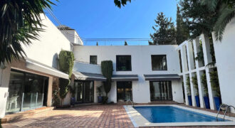 Contemporary Elegance: Luxurious 4-Bedroom Haven in Exclusive Marbella