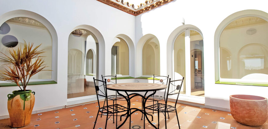 Charming Andalusian Villa on El Paraiso Alto Golf Course: Renovated Luxury with Modern Comforts