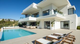 Luxury Living in La Resina Golf