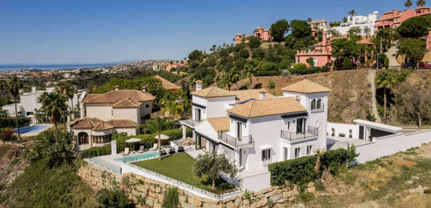 Fully Renovated 5-Bedroom Villa with Spectacular Views in Monte Halcones