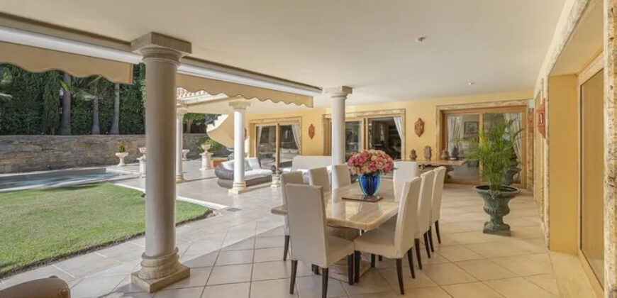 Spacious & Elegant Villa In Las Brisas