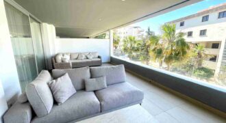 Modern Holiday Apartment Located in Puerto Banus, Marbella