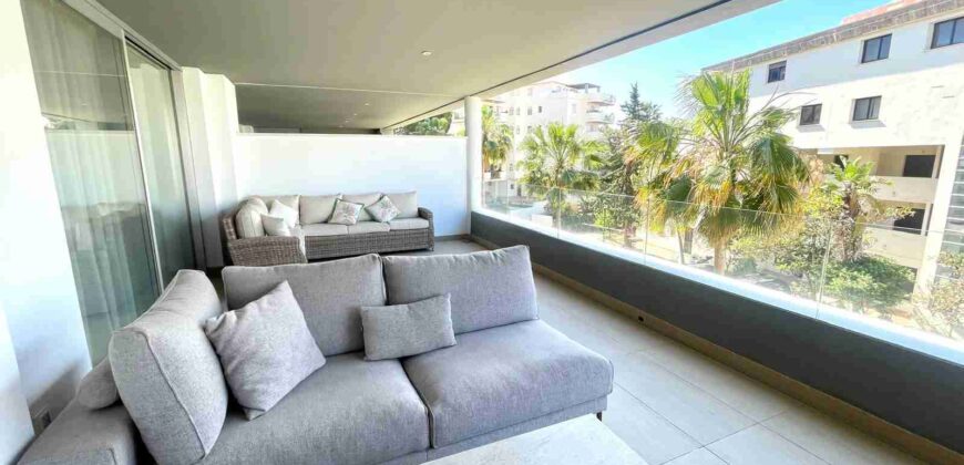 Modern Holiday Apartment Located in Puerto Banus, Marbella