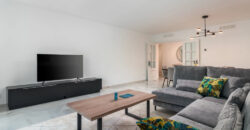 Spacious 4 bedroom modern apartment close to all amenities