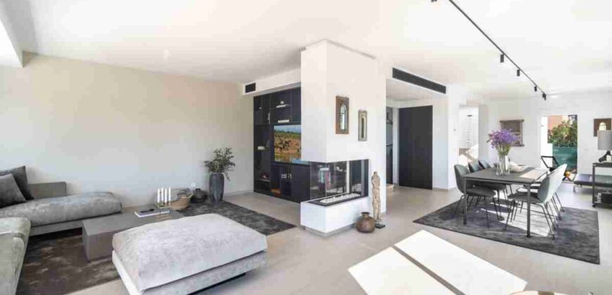 Marbella Townhouse – La Colina 18