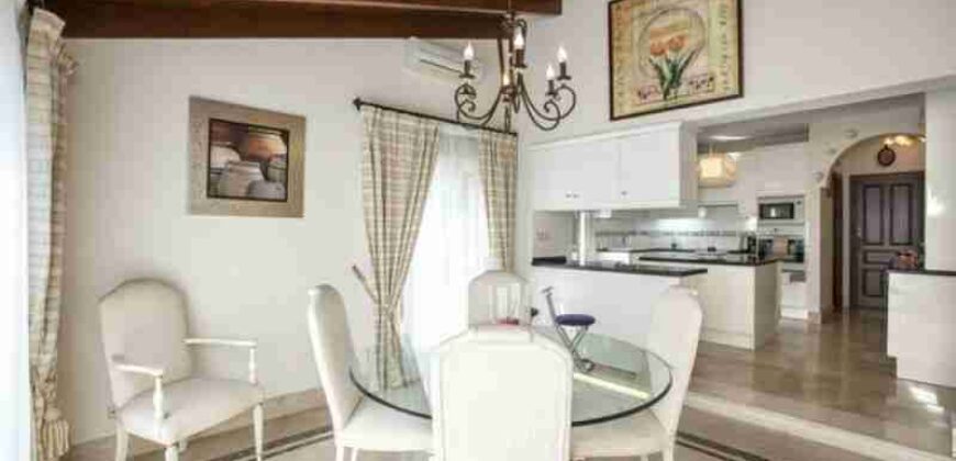 Coastal Family Villa Near Puerto Banus