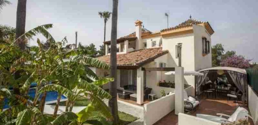 Coastal Family Villa Near Puerto Banus