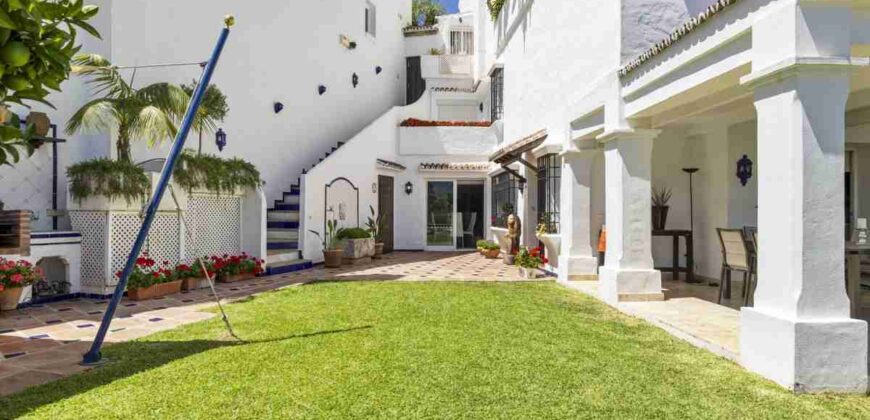 Spacious Townhouse in Puerto Banus