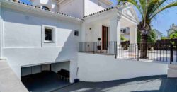 Exquisite Villa in Los Naranjos