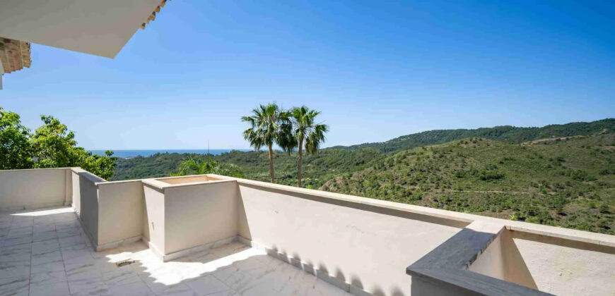 Stunning 6-bed Villa: Monte Mayor Country Club Marbella