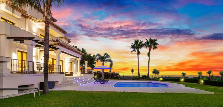 Stunning 6-bed Villa: Monte Mayor Country Club Marbella