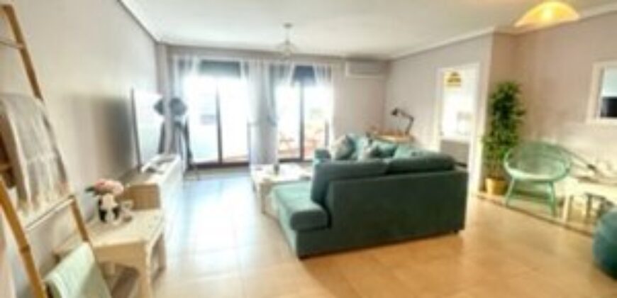 Long-Term Rental: Spacious 2-Bedroom Apartment in La Maestranza, Aloha, Prime Marbella Location