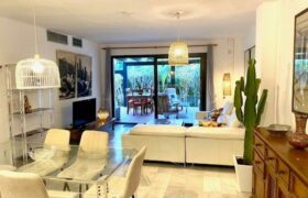 Beautiful 3 BED APARTMENT for Long Term Rent in Jardines Del Puerto, PUERTO BANUS