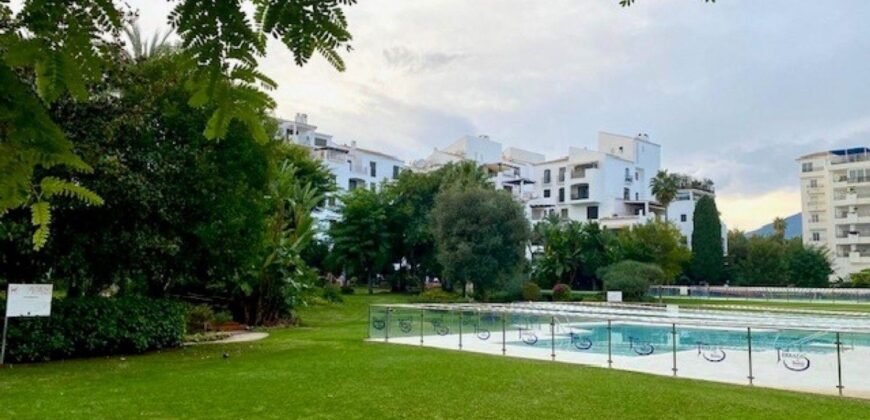 Beautiful 3 BED APARTMENT for Long Term Rent in Jardines Del Puerto, PUERTO BANUS