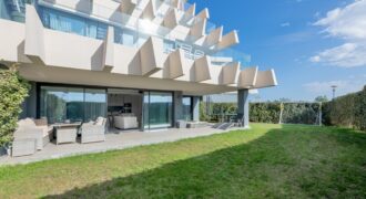 Stunning 3 bedroom Groundfloor Apartment in Oasis 325, Estepona New Golden Mile