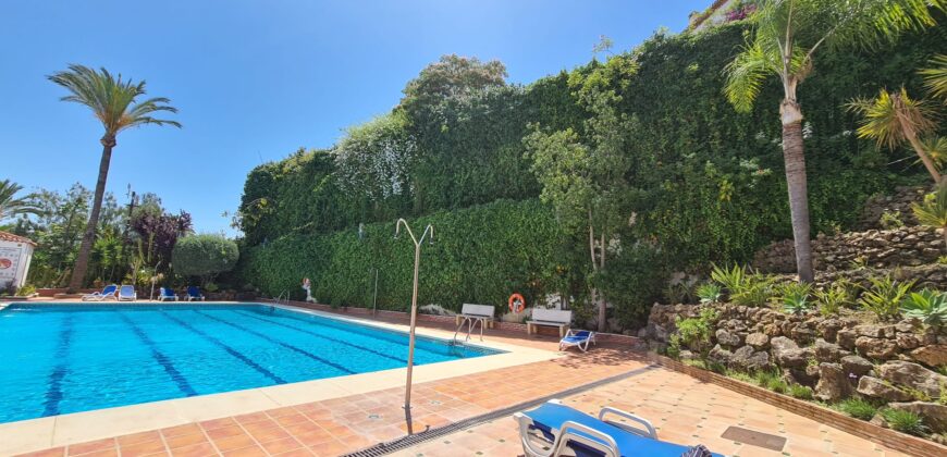 Long-Term Rental: Spacious 2-Bedroom Apartment in La Maestranza, Aloha, Prime Marbella Location