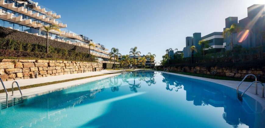 Stunning 3 bedroom Groundfloor Apartment in Oasis 325, Estepona New Golden Mile