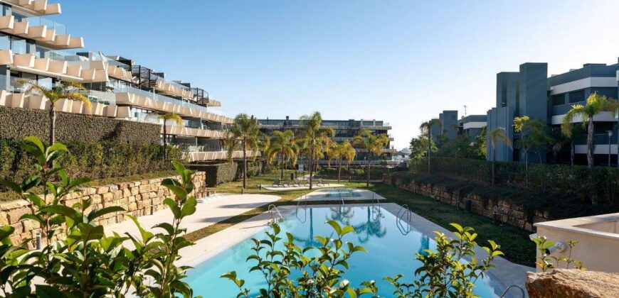 Stunning 3 bedroom Groundfloor Apartment in Oasis 325, Estepona New Golden Mile