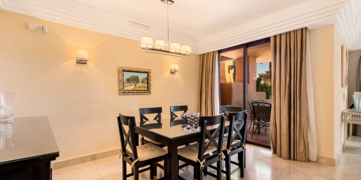 Luxury 3 Bed Garden Alzambra Vasari