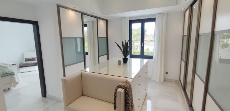 Contemporary 5 Bedroom Villa for Longer Term Rental